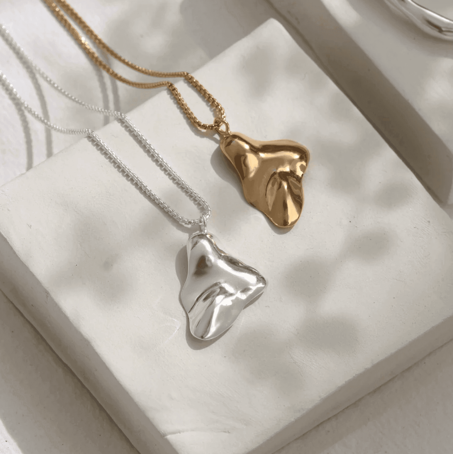 BAIUSHKI - MOA Halskette